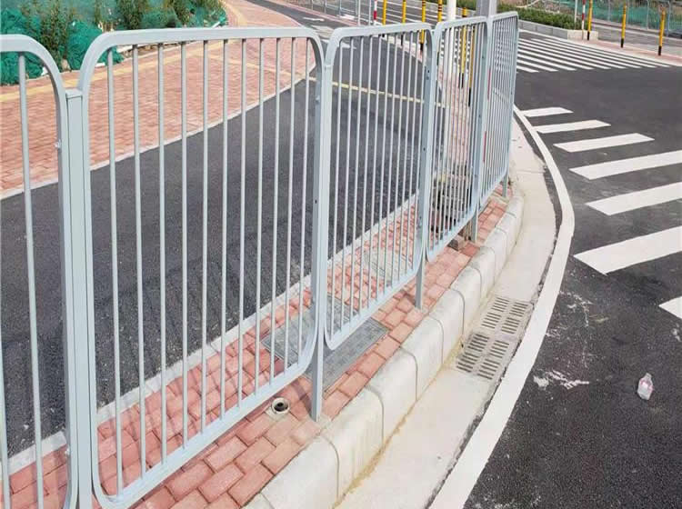 莲池港式道路护栏